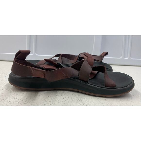 Men Chaco Wayfarer Port burgundy leather strap outdoor sandals shoes, 9 main image 6